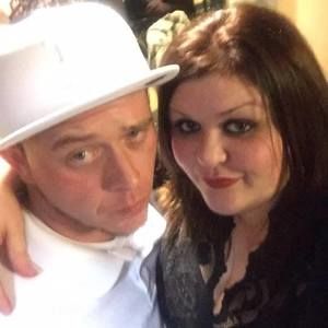 Meet your Posher, Robin